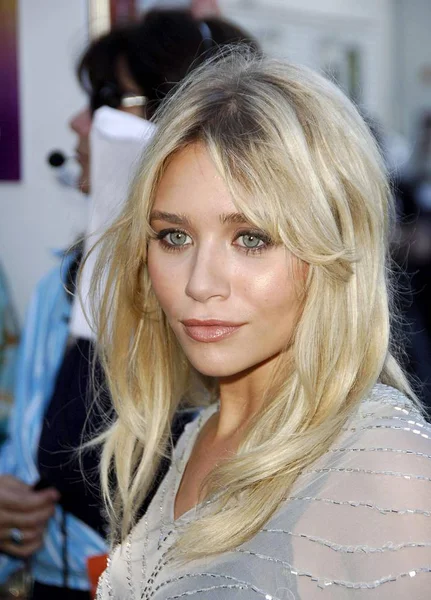 Ashley Olsen Bei Der Ankunft Zum Jährlichen Teen Choice Award Stockfoto