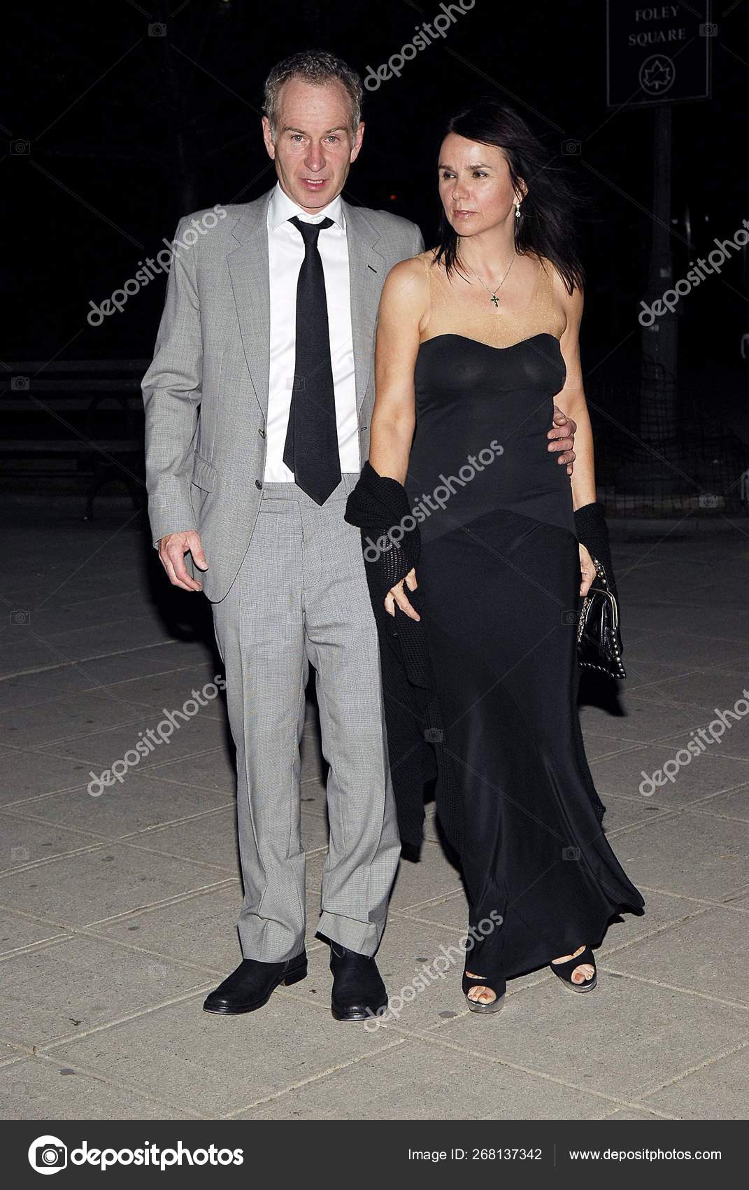 プラダを着た悪魔」のトリオが再び SAGアワードのレッドカーペットルック - WWDJAPAN, image size:1071x1700