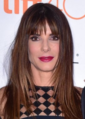 Sandra Bullock Bizim Marka için gelenler Kriz Premiere Toronto Uluslararası Film Festivali'nde 2015, Princess of Wales Theatre, Toronto, Eylül'de 11, 2015. Fotoğraf: Gregorio Binuya / Everett Koleksiyonu