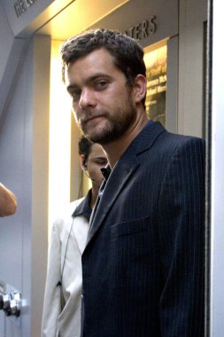 Joshua Jackson Ithaf veya stuff Dreams açılış gecesi, 59E59 tiyatrolar, New York, NY, 18 Ağustos 2005 için gelenler. Fotoğraf: Francine daveta/Everett Collection