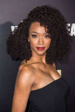 Sonequa Martin-Green The Walking Dead Sezon Altı Prömiyeri için gelenler, Madison Square Garden, New York, Ny Ekim 9, 2015. Fotoğraf: Steven Ferdman / Everett Koleksiyonu