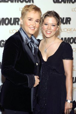 Melissa Etheridge, Tammy Lynn Michaels at arrivals for GLAMOUR Magazine 2005 Women of the Year Awards, Avery Fisher Hall at Lincoln Center, New York, NY, November 02, 2005. Photo by: Gregorio Binuya/Everett Collection