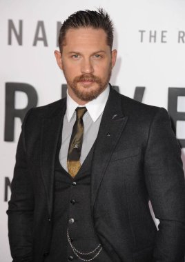 Tom Hardy, The Revenant World Premiere, Tcl Chinese 6 Theatres (eski adıyla Grauman's), Los Angeles, Ca 16 Aralık 2015 için gelenler. Fotoğraf: Dee Cercone /Everett Collection