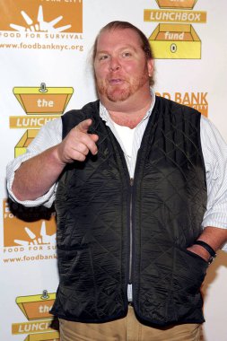 Mario Batali New York Gıda Bankası ve Lunchbox Fonu Müzayede yararı, Wooster Projeler Galerisi, New York, NY, 13 Ekim 2005 için gelenler. Fotoğraf: Gregorio Binuya/Everett Collection