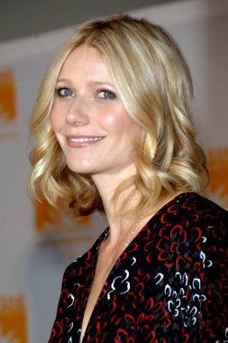 Gwyneth Paltrow New York'un 5 Yıllık Can-Do Ödülleri Akşam Yemeği, Chelsea Piers 'Pier Sixty, Nyc, Ny, Nisan 07, 2008 için Gıda Bankası için gelenler. Fotoğraf: George Taylor / Everett Koleksiyonu
