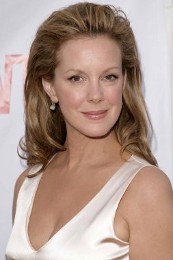 Elizabeth Perkins at arrivals for WEEDS Season Two Premiere, The Egyptian Theatre, Los Angeles, CA, July 19, 2006. Photo by: Jeremy Montemagni/Everett Collection