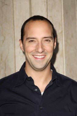 Ailesi Guy 's Stewie Griffin için gelen Tony hale: söylenme hikayesi DVD partisi, Mann 's National Theatre, Los Angeles, CA, Eylül 27, 2005. Fotoğraf: Michael Germana/Everett Collection