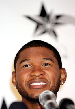 Usher, Usher için basın toplantısında gençlik, Capitale, New York, Ny, Cuma, Haziran 10, 2005 için kar amacı gütmeyen hayır New Look Vakfı başlattı. Fotoğraf: Dima Gavrysh / Everett Koleksiyonu
