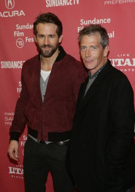 Ryan Reynolds, ben Mendelsohn 2015 Sundance Film Festivali 'nde Mississippi Grind prömiyeri için gelen, Eccles Merkezi, Park City, UT Ocak 24, 2015