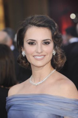 Penelope Cruz (Chopard takı giyiyor) 84 Yıllık Akademi Ödülleri için gelenler - Oscar 2012 - Arrivals 3, Hollywood & Highland Center, Los Angeles, Ca Şubat 26, 2012. Fotoğraf: Elizabeth Goodenough / Everett Koleksiyonu