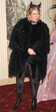Martha Stewart New York Restorasyon Projesi için Bette Midler's Hulaween Gala Benefit için gelenler, Waldorf-Astoria Hotel, New York, Ny, Ekim 31, 2006. Fotoğraf: Kristin Callahan / Everett Koleksiyonu