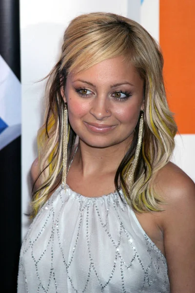 Nicole Richie Simple Life Assiste Annonce Calendrier Des Heures Grande — Photo