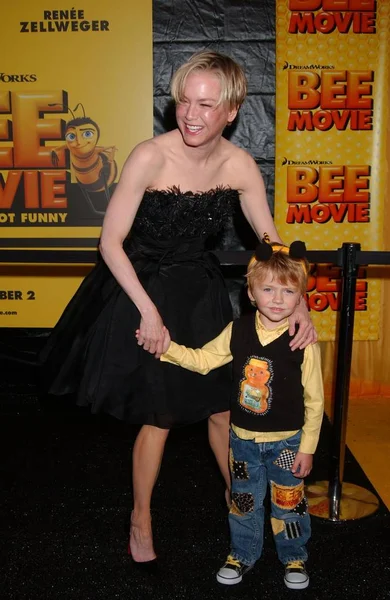 Renee Zellweger Huckleberry Flanigan Arrivals Bee Movie Premiere Amc Loews — Stock Photo, Image