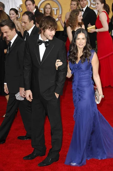 Ashton Kutcher Demi Moore Bei Der Verleihung Der Jährlichen Auszeichnungen — Stockfoto