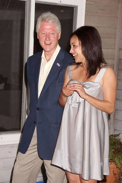 Bill Clinton Jaci Reid Anwesenheit Für Hillary Clinton President Hamptons — Stockfoto