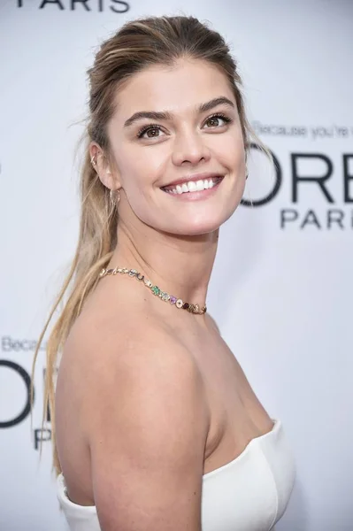Nina Agdal Arrivals 2017 Glamour Women Year Awards Kings Theatre — стоковое фото