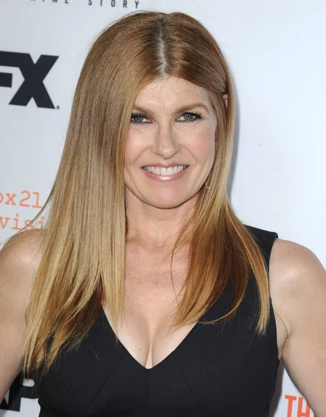 Connie Britton Érkezés Emberek Simpson Amerikai Bűnügyi Történet Esemény Theatre — Stock Fotó