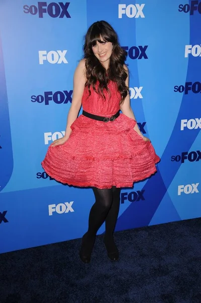 Zooey Deschanel Při Příletech Fox Upfront Prezentace Podzim2011 Wollman Rink — Stock fotografie