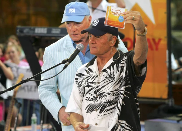 Mike Love Bruce Johnston Escenario Para Nbc Today Show Concert — Foto de Stock