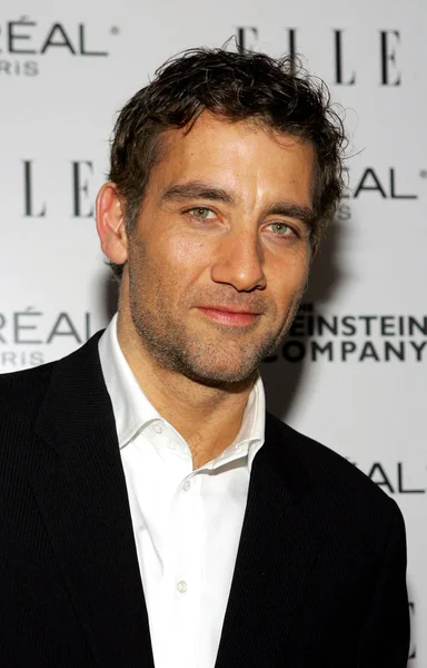 Clive Owen Przy Przylotach Derailed Premiere Przez Weinstein Company Loews — Zdjęcie stockowe