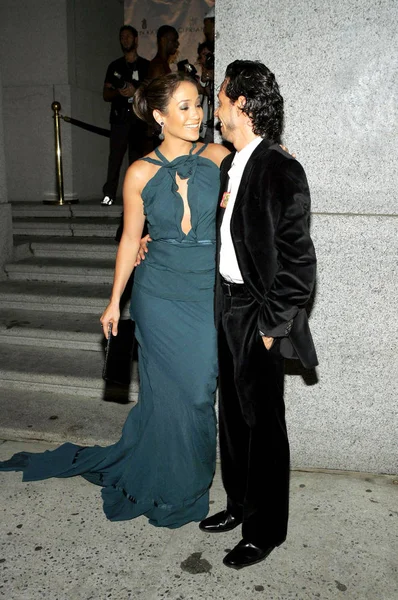 Jennifer Lopez Wearing Rochas Dress Marc Anthony Arrivals Wall Street — стоковое фото