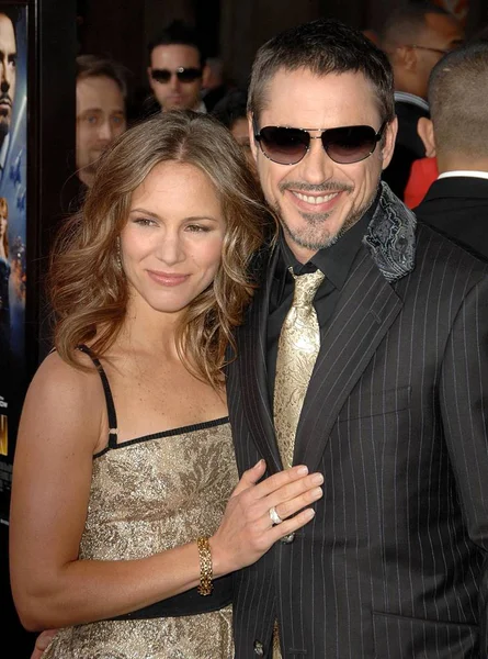 Robert Downey Susan Downey Aux Arrivées Pour Première Ironman Grauman — Photo