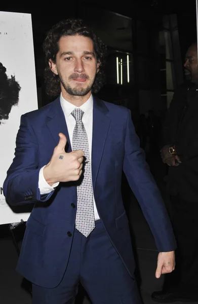 Shia Labeouf Przy Przyjazdów Man Premiere Arclight Hollywood Los Angeles — Zdjęcie stockowe