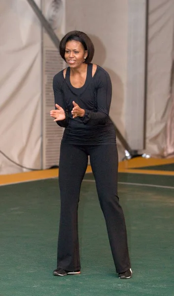 Michelle Obama Bij Een Publieke Verschijning Voor Youth Soccer Clinic — Stockfoto