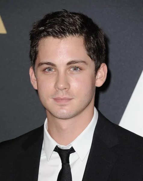 Logan Lerman Için Gelen Gelen 2014 Governors Ödülleri Hosted Ampas — Stok fotoğraf