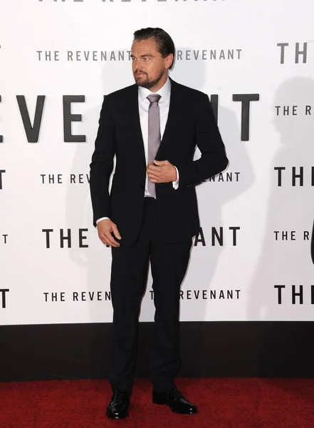 Leonardo Dicaprio Llega Revenant World Premiere Tcl Chinese Theatres Anteriormente — Foto de Stock