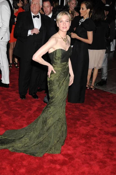 Renee Zellweger Ubrany Strój Carolina Herrera Przybyłych Modelu Jako Muse — Zdjęcie stockowe