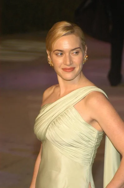 Kate Winslet Vid Ankomster För 2007 Vanity Fair Oscar Party — Stockfoto
