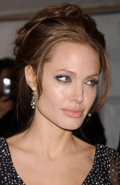 Анджелина Джоли Премьере Мюзикла Good Shed Felgfeld Theatre New York — стоковое фото