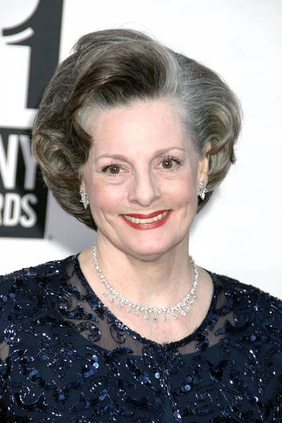 Dana Ivey Στις Αφίξεις Για Αμερικανικό Θέατρο Φτερά Αντουανέτα Πέρι Εικόνα Αρχείου