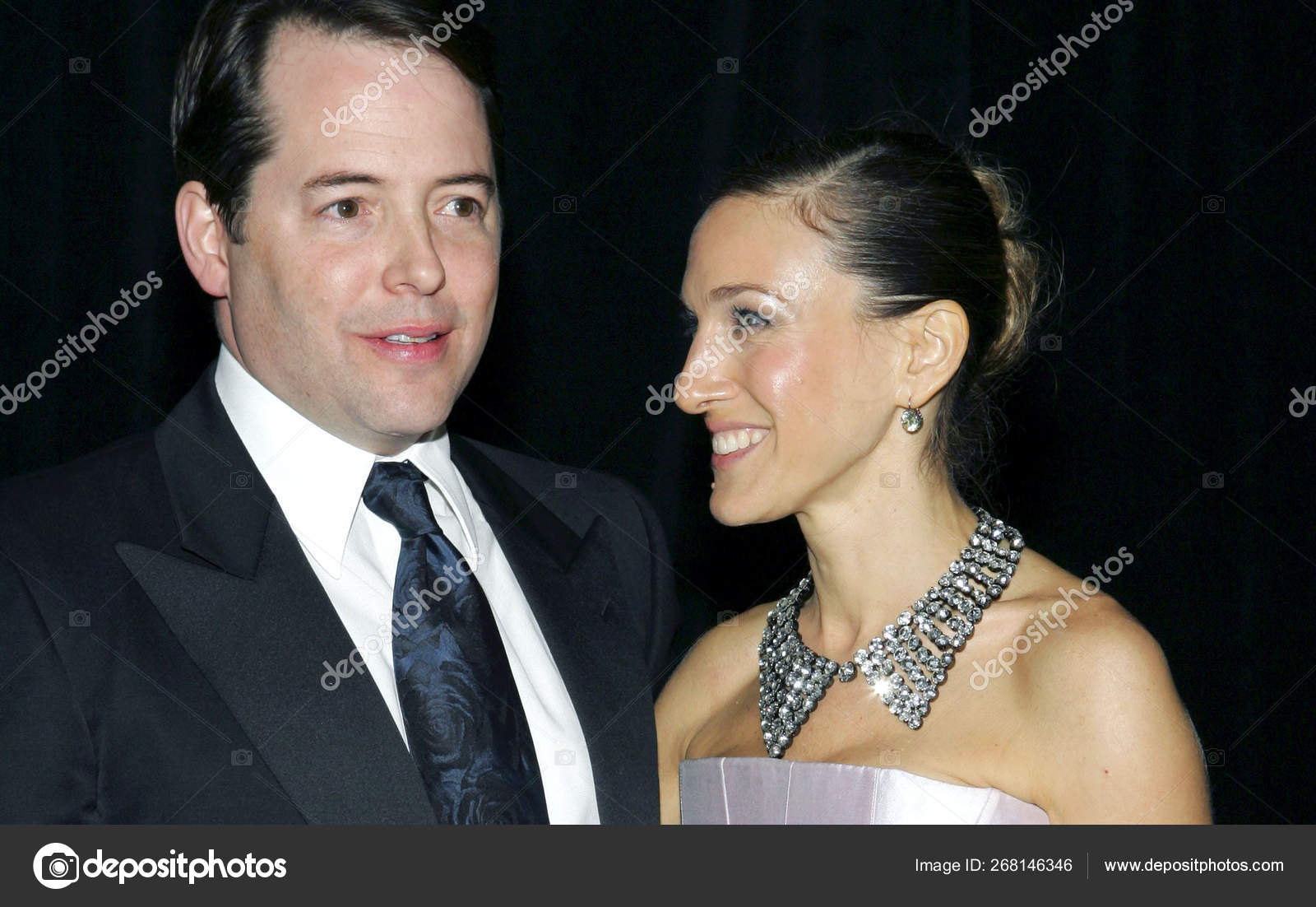 Sarah Jessica Parker y su esposo Matthew Broderick estrenan ‘Plaza Suite’  en Londres | ¡HOLA! TV, image size:1600x1102