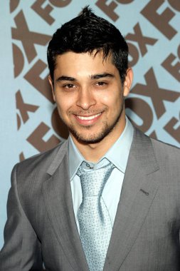 Wilmer Valderrama, Fox Broadcasting şirket ağı ön önizleme, Central Park Boathouse, New York, NY, 19 Mayıs 2005 için gelenler. Fotoğraf: Donald Bowers/Everett Collection