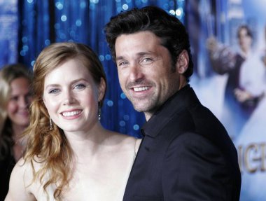 Amy Adams, Patrick Dempsey Enchanted Premiere için gelenler, El Capitan Tiyatrosu, Los Angeles, Ca, Kasım 17, 2007. Fotoğraf: Adam Orchon / Everett Koleksiyonu