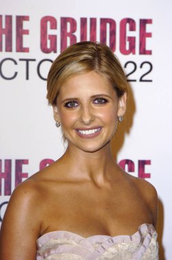 Sarah Michelle Gellar Grudge galasında, La, Ca Ekim 12, 2004. (fotoğraf: Michael Germana/Everett Collection)