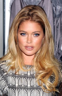 Doutzen Kroes Victoria's Secret Için mağaza görünümünde Supermodel Obsessions tanıttı, Herald Square Victoria's Secret, New York, Ny, Ağustos 26, 2008. Fotoğraf: Kristin Callahan / Everett Koleksiyonu