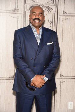 Steve Harvey, Aol Build Speaker Series'e katıldı: Steve Harvey, Aol Genel Merkezi, New York, Ny Eylül 4, 2015. Fotoğraf: Eli Winston /Everett Collection