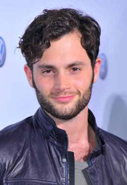 Penn Badgley Volkswagen ve modern sanat akşam yemeği Gala Müzesi, modern sanat MoMA Müzesi, New York, NY Mayıs 23, 2011 için gelenler. Fotoğraf: Gregorio T. Binuya/Everett Collection
