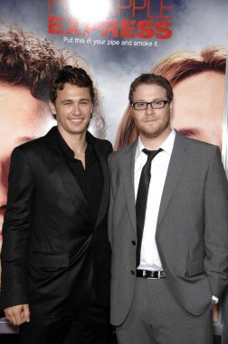 James Franco, Seth Rogen Pineapple Express prömiyeri için gelenler, Westwood Mann's Village Tiyatrosu, Los Angeles, Ca, Temmuz 31, 2008. Fotoğraf: Michael Germana / Everett Koleksiyonu