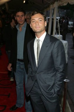 Jude Hukuk Breaking için gelenler ve Gala Premiere girme-Toronto Uluslararası Film Festivali, Roy Thomson Hall, Toronto, Kanada, on, Eylül 13, 2006. Fotoğraf: Malcolm Taylor/Everett Collection