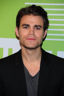 Paul Wesley, The Cw Network Upfronts 2015 - Part 2, The London Hotel, New York, Ny May 14, 2015 için varışlarda. Fotoğraf: Gregorio T. Binuya / Everett Koleksiyonu