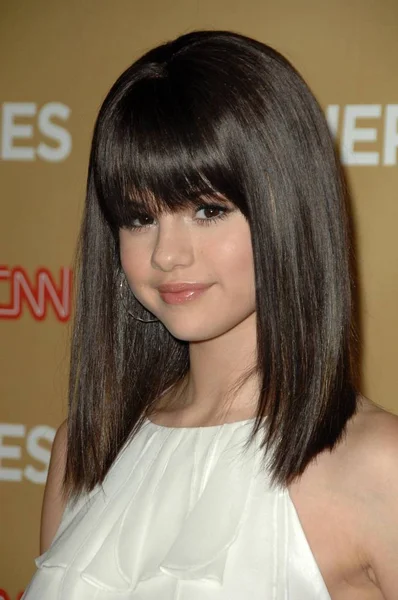 Selena Gomez Bei Der Ankunft Für Cnn Heroes All Star — Stockfoto