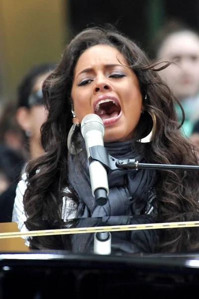 Alicia Keys Stage Nbc Today Show Concert Alicia Keys Rockefeller — Stock Photo, Image