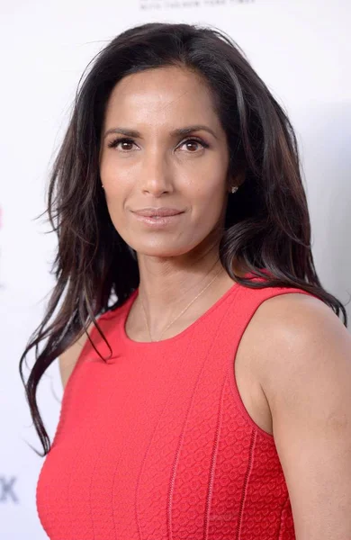 Padma Lakshmi Asistió Noche Anual Inauguración Mujeres Cumbre Mundial Teatro — Foto de Stock