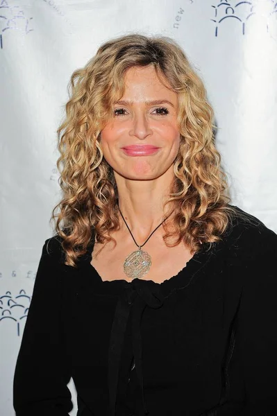 Kyra Sedgwick Las Llegadas Para Gala Anual Del Teatro Cine — Foto de Stock