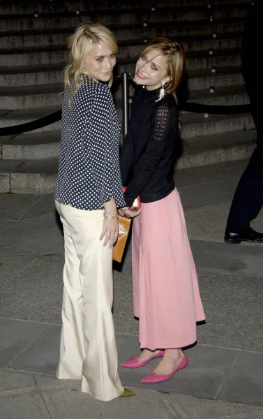 Ashley Mary Kate Olsen Wonen Vanity Fair Party Het Tribeca — Stockfoto