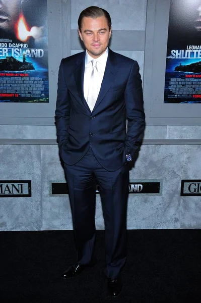 Leonardo Dicaprio Las Llegadas Para Shutter Island Premiere Ziegfeld Theatre — Foto de Stock